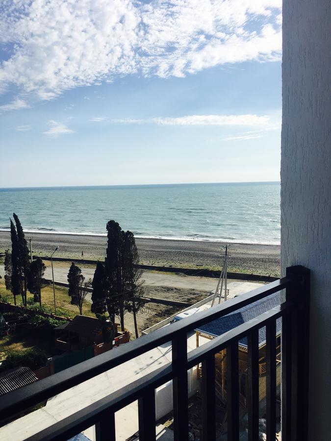 Hotel Paradise Beach Alakhadzi Kültér fotó
