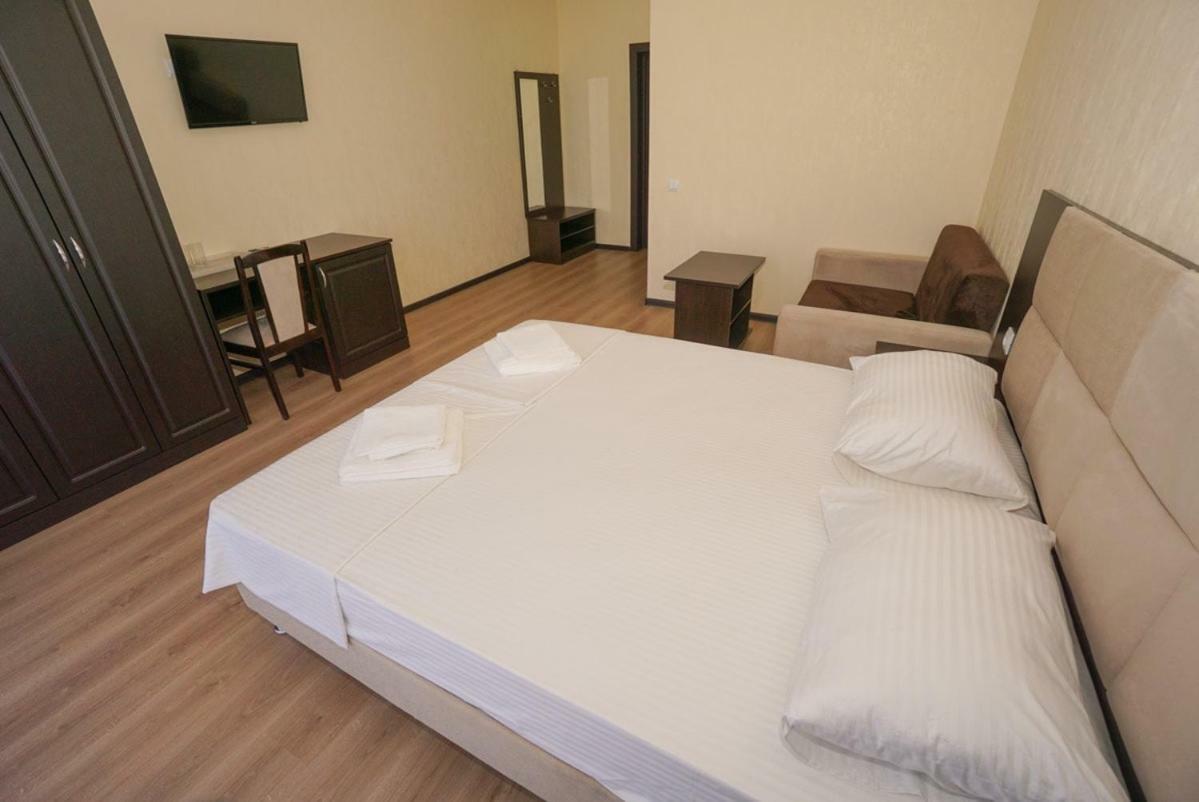 Hotel Paradise Beach Alakhadzi Kültér fotó
