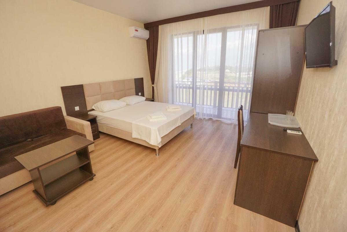 Hotel Paradise Beach Alakhadzi Kültér fotó